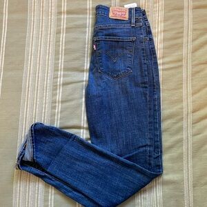 Levi’s 721 high rise skinny jeans